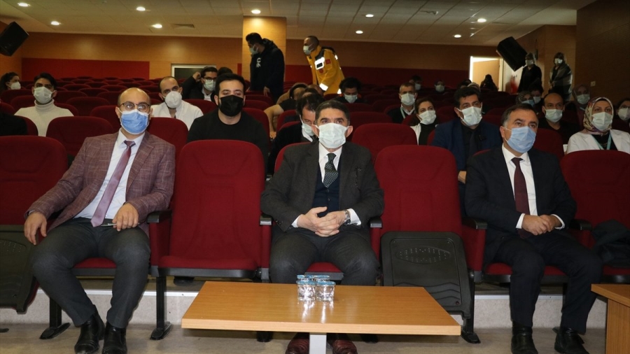 AK Parti Ağrı Milletvekili Çelebi sağlık çalışanlarıyla bir araya geldi