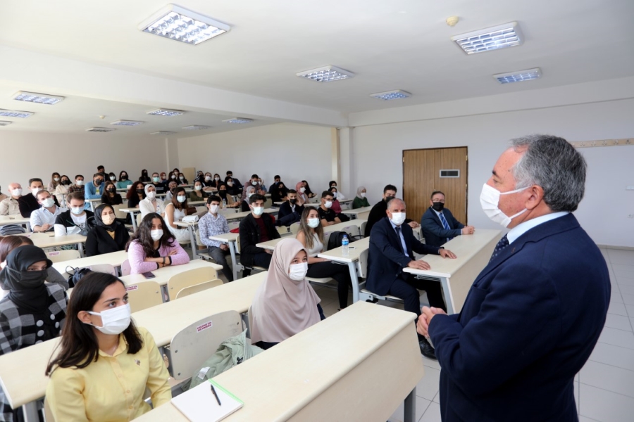 Ağrı İbrahim Çeçen Üniversitesi’nde 2021-2022 eğitim öğretim dönemi başladı