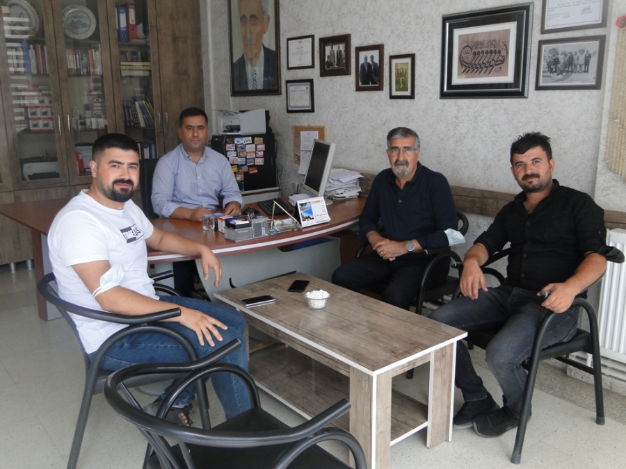 ATT Clothıng Tekstil Fabrika Müdürü Kerim Arslan Gazetemizi ziyaret etti