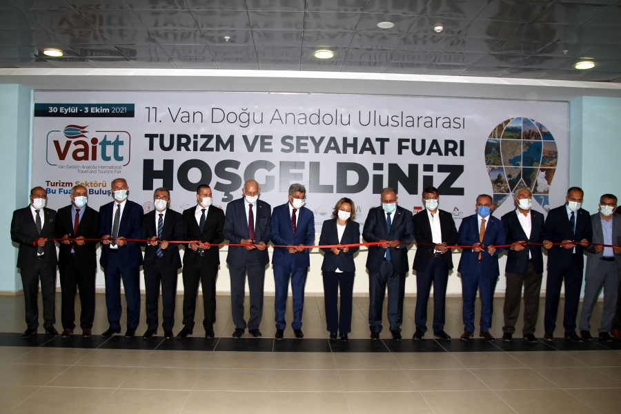  Van Doğu Anadolu Uluslararası Turizm ve Seyahat Fuarı açıldı