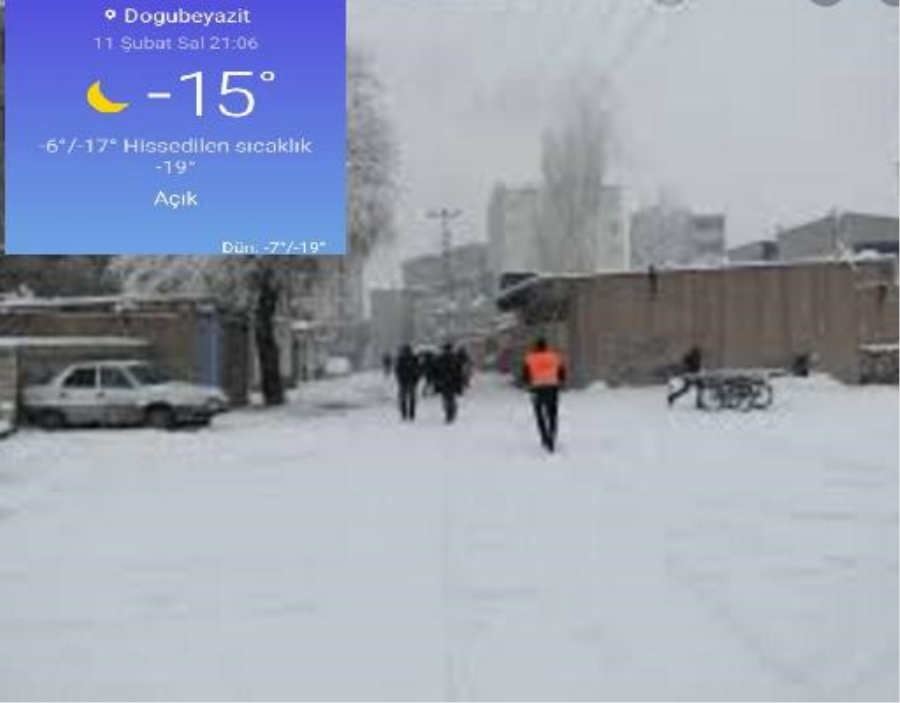 Doğubayazıt son yılların soğuk günlerini yaşıyor