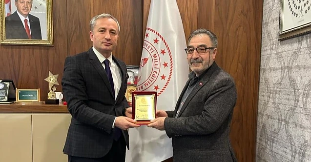 43 Yıl Boyunca Eğitim Hizmeti Veren İbrahim Aktaş Emekli Oldu