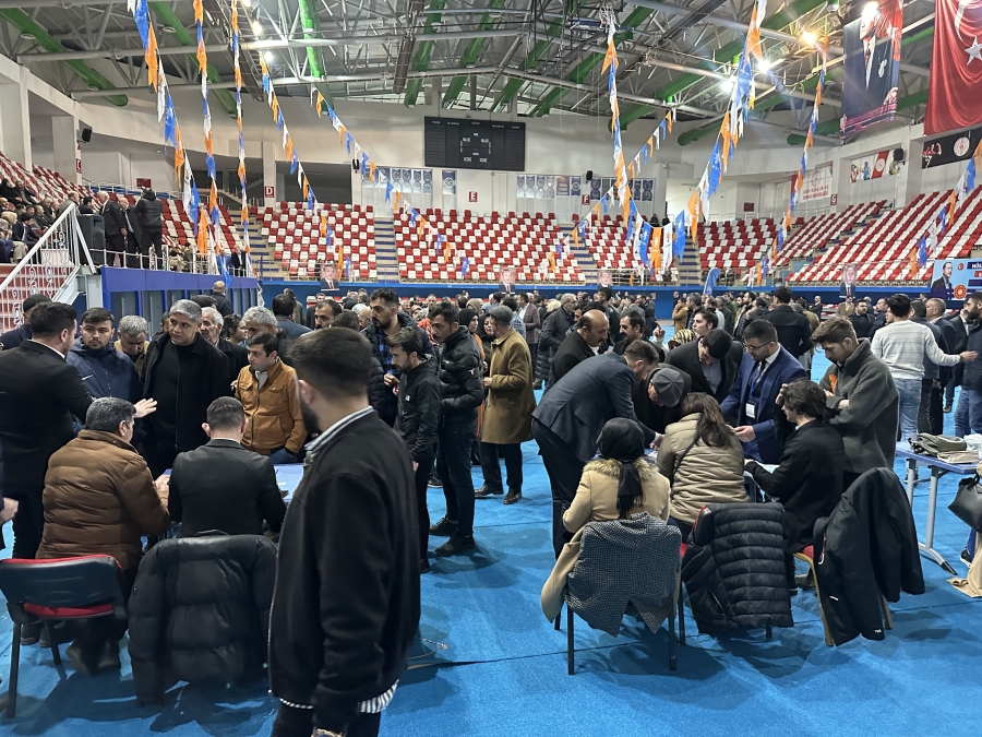 Ak Parti Ağrı aday adayları için temayül yoklaması yaptı