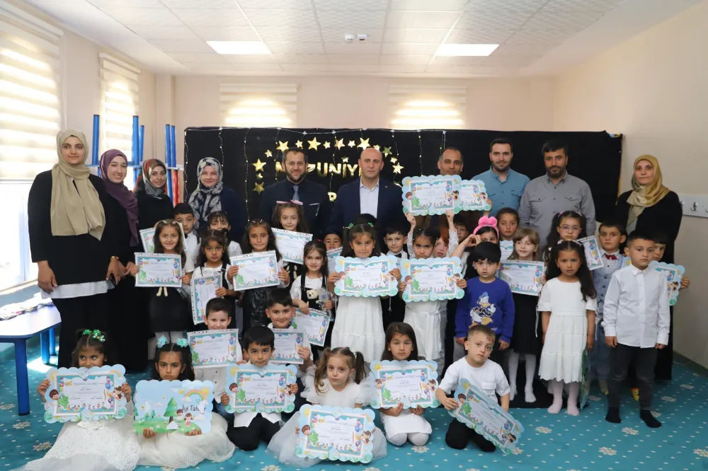 Kaymakam Ekinci, Aile Destek Merkezlerinde eğitim gören öğrencilerin karne törenine katıldı