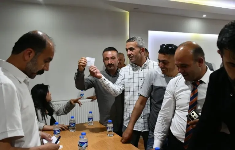 MUHTARLAR BELEDİYE’DE TOPLANTI YAPTI