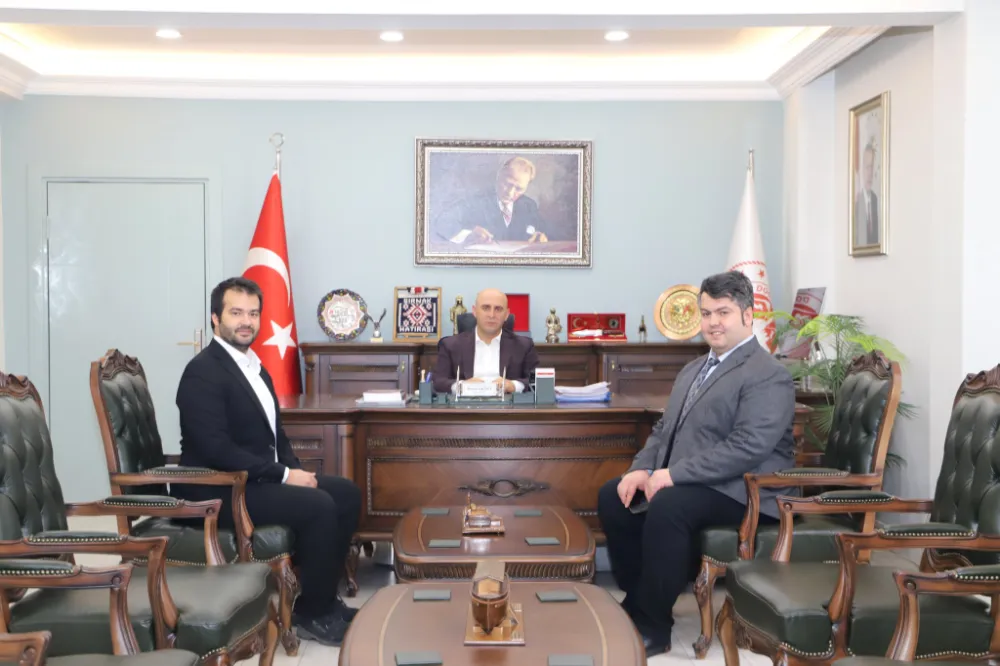 Kaymakam Ekinci, Başhekim Op. Dr. Metehan Şimşek ve Başhekim Yardımcısı Op. Dr. Can Adıyaman