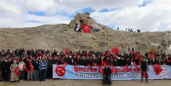 “Anadolu’nun Gizli Cennetine Yolculuk” sloganıyla 3. Diyadin Kanyonu Yürüyüşü gerçekleştirildi