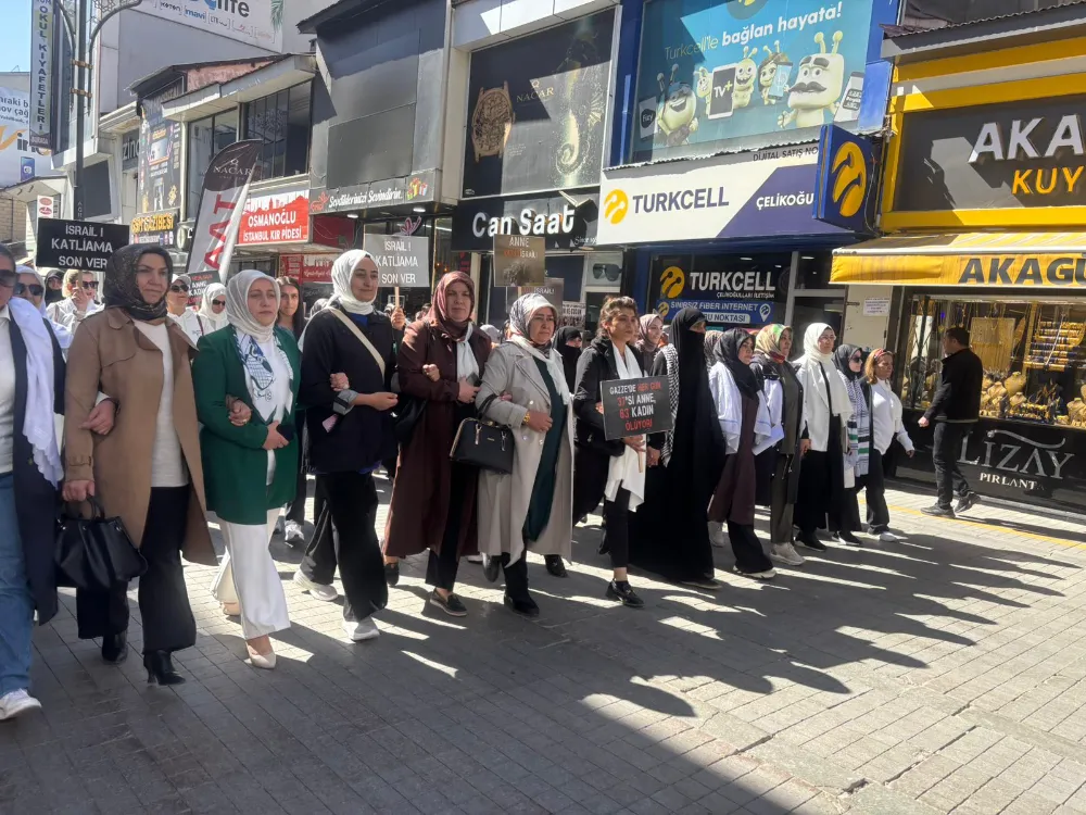 Ak Parti Kadın kolları tarafından yapılan basın açıklaması 