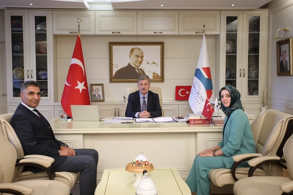 AİÇÜ’de Kadın Akademisyene Anlamlı Görev: Rektör Yardımcılığı görevine Prof. Dr. Hülya Akıncıoğlu atandı