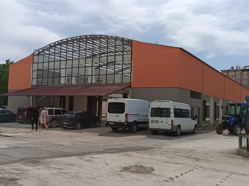 DOĞUBAYAZIT BELEDİYESİ BAŞKANLIĞI ZABITA MÜDÜRLÜĞÜ Gayrimenkul (İşyeri) Kiralama İhalesi İhale İlanı