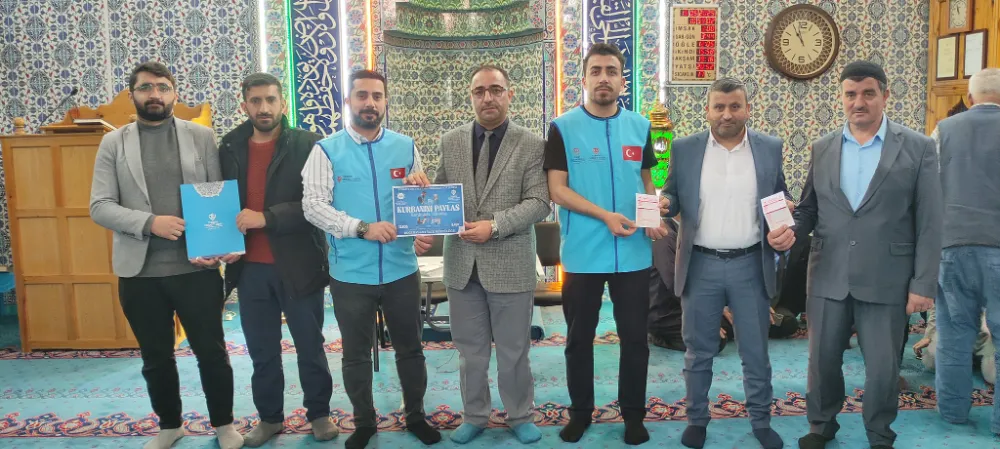 DİN GÖREVLİLERİNDEN KURBAN BAĞIŞI