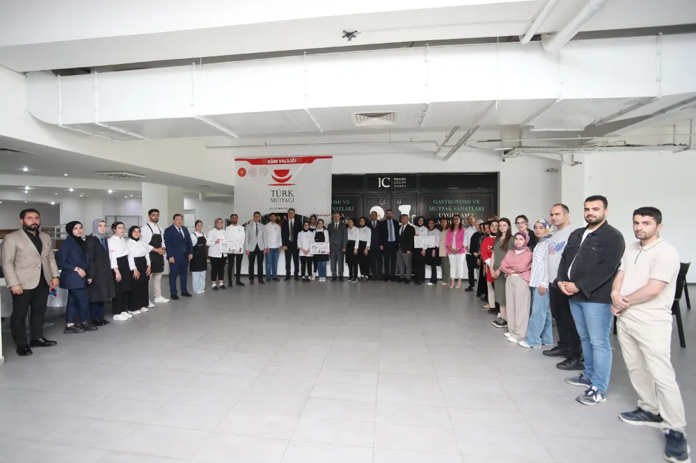 AİÇÜ Gastronomi ve Mutfak Sanatları Bölümü Uygulama Mutfağında, Türk Mutfağı Haftası tatlı yarışması 