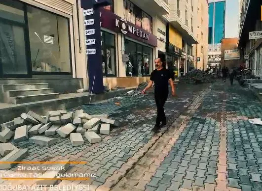 Doğubayazıt Belediyesi Yol yapım ve bakım çalışmalarına devam ediyor