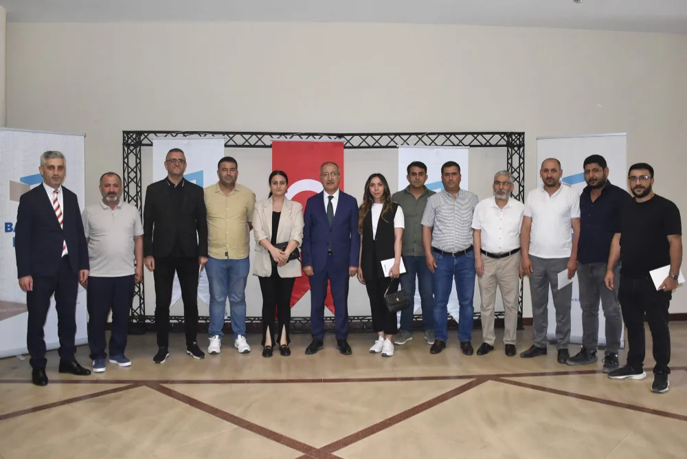 BİK Genel Müdürü Erkılınç, Erzurum, Ağrı, Ardahan, Erzincan, Iğdır ve Kars’ta süreli yayın temsilcileriyle bölge toplantısında bir araya geldi.