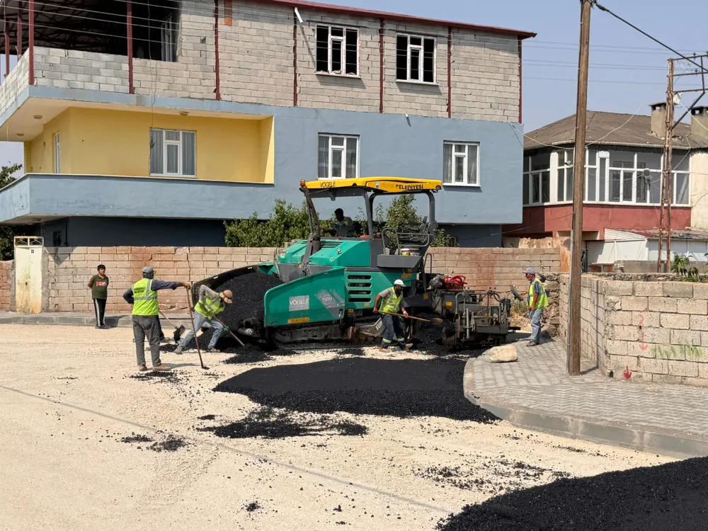MAHALLELER ASFALTLA GÜZELLEŞİYOR