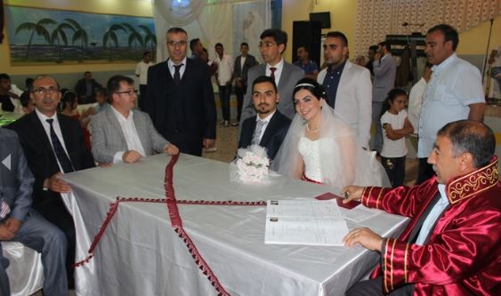 Çelik ve Baran ailelerinin mutlu günü