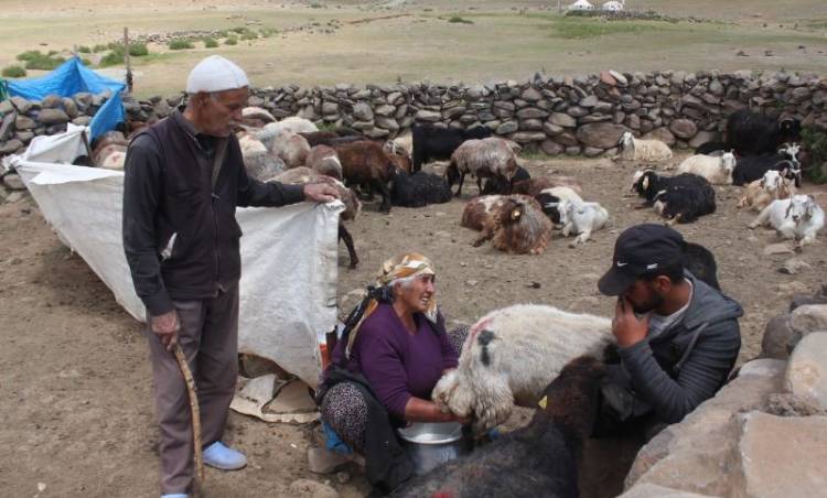 DOĞUDAKİ YAYLACILARIN DÖNÜŞ HAZIRLIĞI BAŞLADI